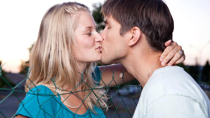 避孕药副作用大 不同女性的避孕方法